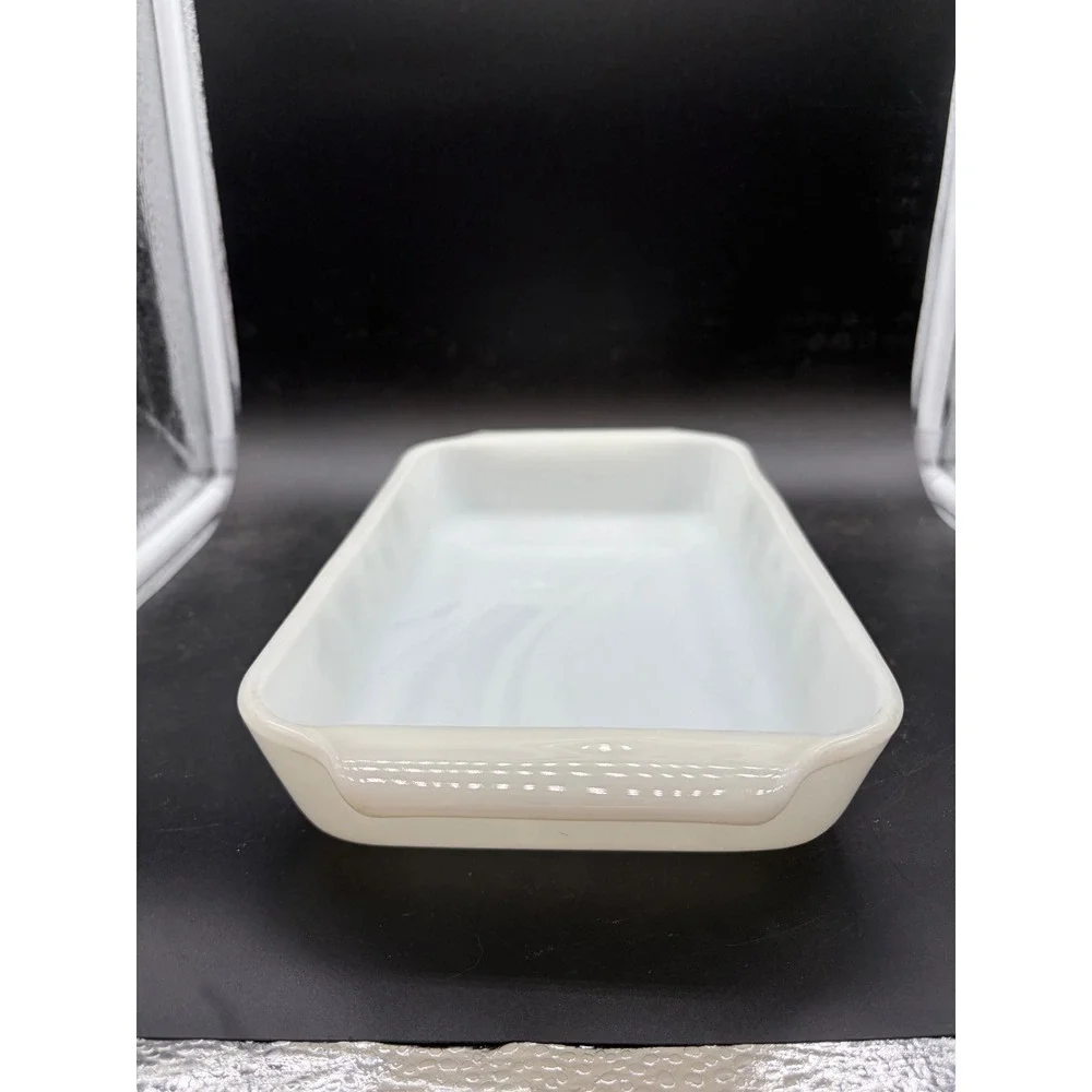 Anchor Hocking‎ Fire-King Meadow Green Milk Glass Baking Dish Rectangular 1.5 Qt